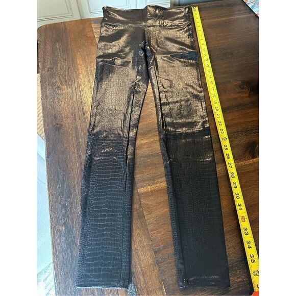 Spanx Faux Leather Croc Shine Leggings - Picture 1 of 10